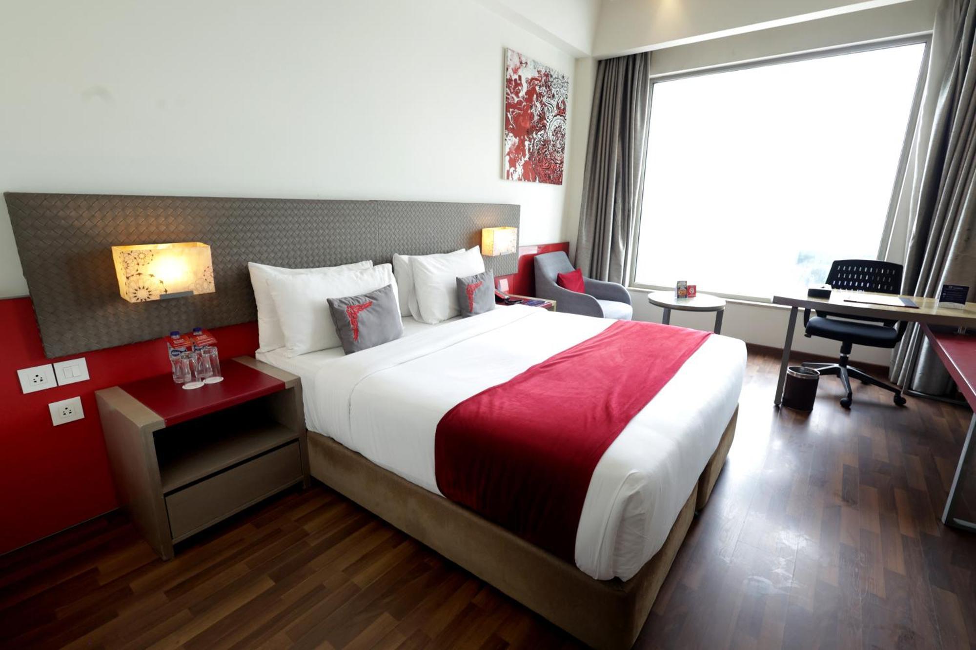 Ramada By Wyndham Lucknow Hotel And Convention Center Luaran gambar