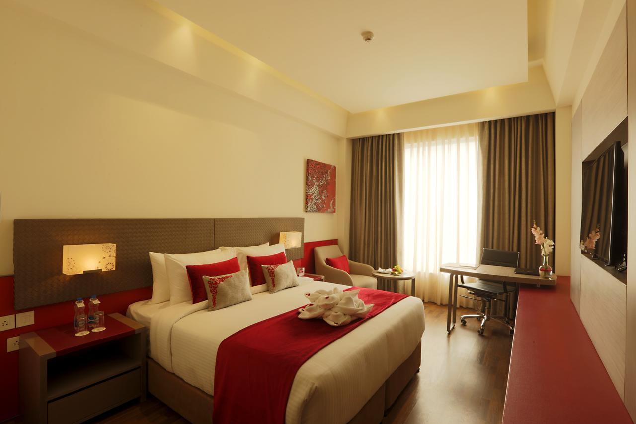 Ramada By Wyndham Lucknow Hotel And Convention Center Luaran gambar